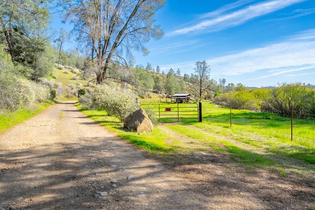 9000 Six Bit Gulch Rd, House other with 3 bedrooms, 2 bathrooms and null parking in Jamestown CA | Image 55