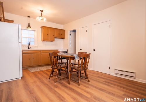 31 Hall Ave, Wallingford, CT, 06492-3549 | Card Image