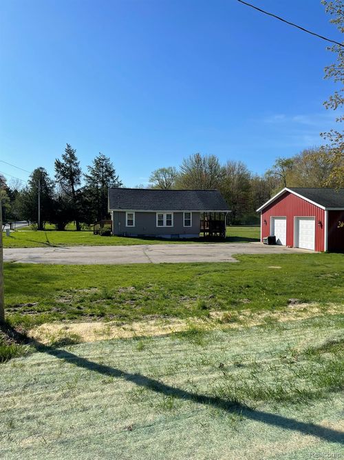 19169 Us Highway 12, New Buffalo, MI, 49117-7933 | Card Image