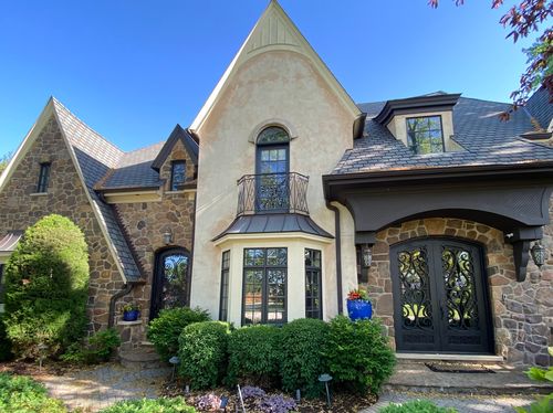 6280 Blackstone Ave, La Grange Highlands, IL, 60525-3812 | Card Image
