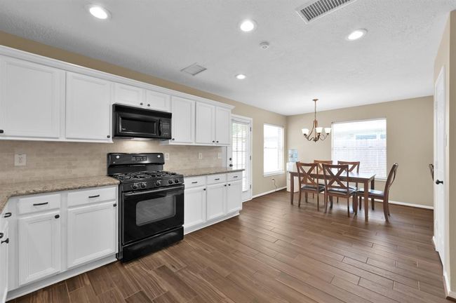 KITCHEN | Image 13