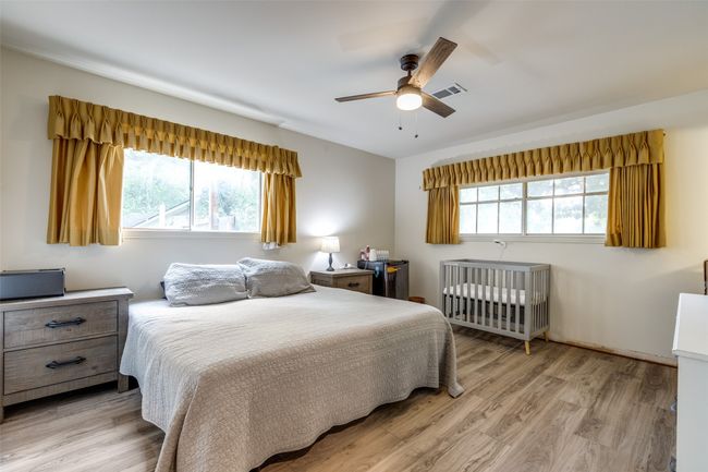 1001 Windsor Dr, House other with 3 bedrooms, 2 bathrooms and null parking in Sherman TX | Image 16