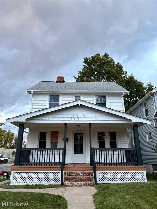 1447 E 195th St, Euclid, OH, 44117-1317 | Card Image