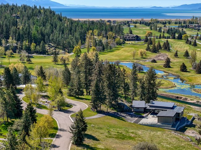 Walk to Eagle Bend Golf Course. | Image 12