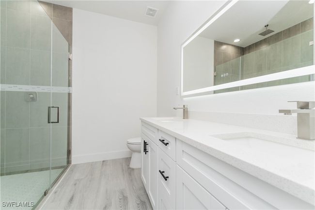 8304 Lena Ct, House other with 3 bedrooms, 2 bathrooms and null parking in LABELLE FL | Image 11
