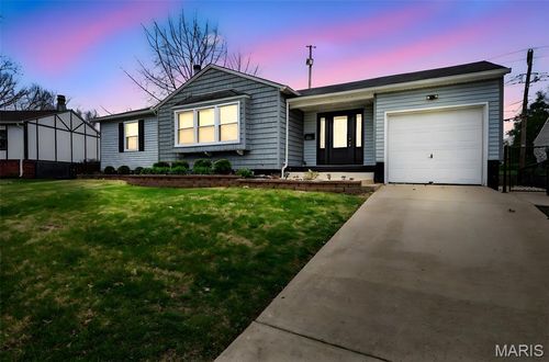 6231 Archwood Ln, Saint Louis, MO, 63123-1727 | Card Image