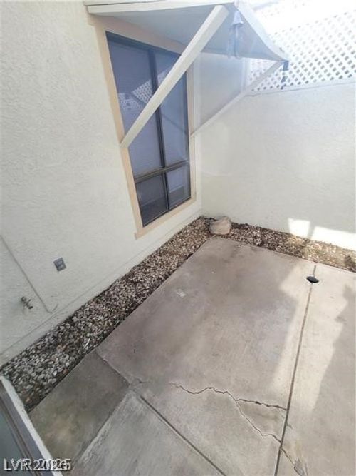 5709 Goldmount Ave, Las Vegas, NV, 89107-1524 | Card Image