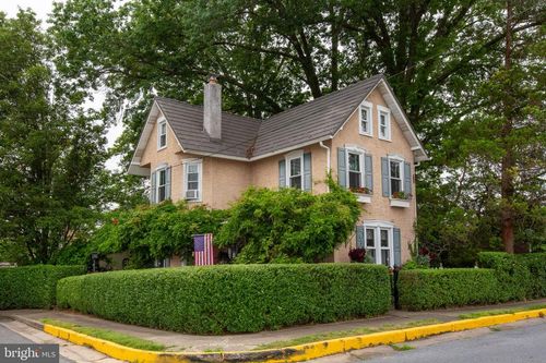 403 Center St, POTTSTOWN, PA, 19464-6746 | Card Image