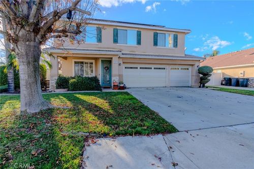 511 Madrid St, Hemet, CA, 92545-2344 | Card Image