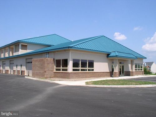 2904 Back Acre Cir, Mount Airy, MD, 21771-7765 | Card Image