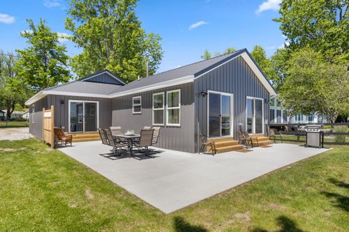 2751 Russell Drive, Wayland, MI, 49348 | Card Image