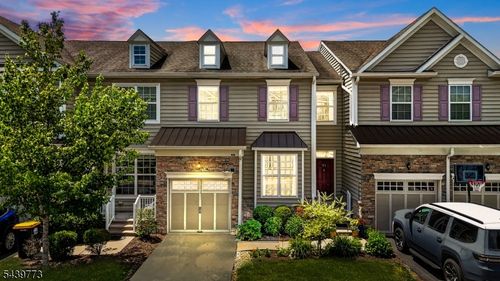 97 Autumn Ln, SKILLMAN, NJ, 08558-2662 | Card Image