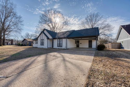 2455 Barbaro Dr, Bartlett, TN, 38134-5401 | Card Image