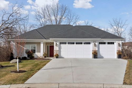 17505 47th Ave N, Plymouth, MN, 55446-5623 | Card Image