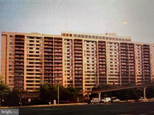 apt-1014e-3709 S George Mason Dr, FALLS CHURCH, VA, 22041-4758 | Card Image