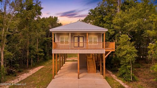 5235 Clermont Blvd, Bay Saint Louis, MS, 39520-9403 | Card Image