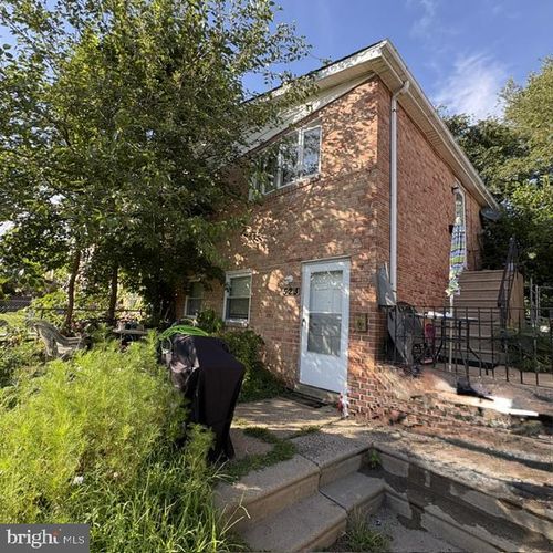 523 Foster St, Philadelphia, PA, 19116-3307 | Card Image