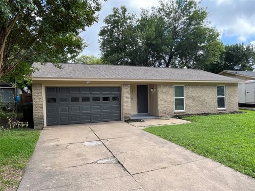 1009 Foxe Basin Dr, Garland, TX, 75040-5285 | Card Image