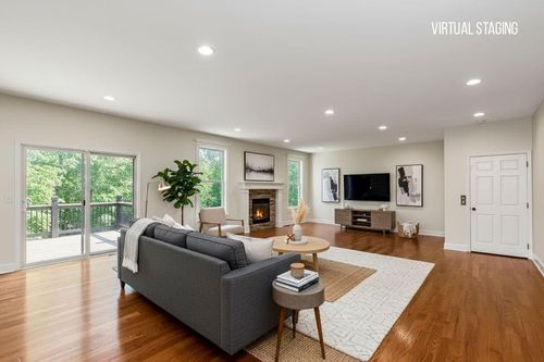 875 Clearview Dr, Lansing, KS, 66043-5205 | Card Image