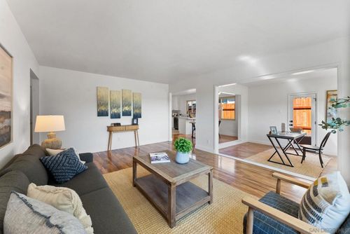 725 Peggy Dr, San Diego, CA, 92114-3231 | Card Image