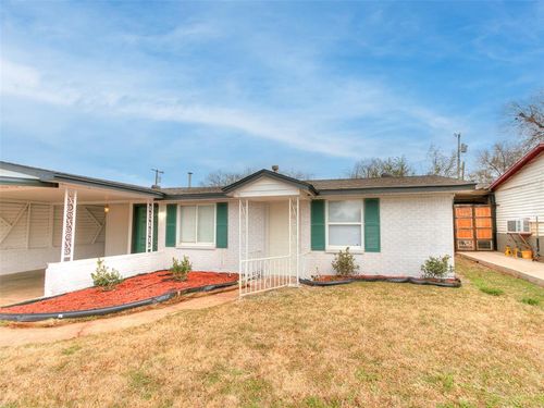 3905 Del Rd, Del City, OK, 73115-2537 | Card Image