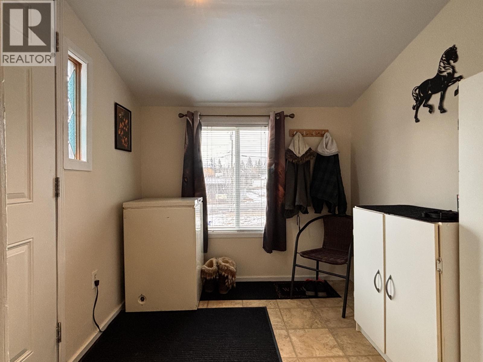 Residential in 103 Mile House 2