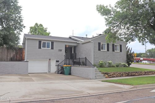 2530 E Rosser Ave, Bismarck, ND, 58501-5076 | Card Image