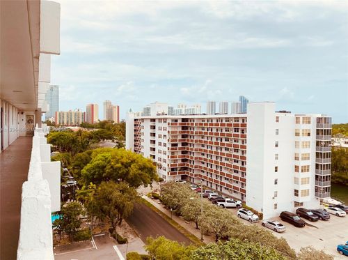 apt-805-3545 Ne 166th St, North Miami Beach, FL, 33160-3826 | Card Image