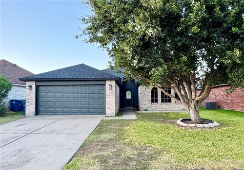 2111 Bay Breeze, Portland, TX, 78374-4156 | Card Image