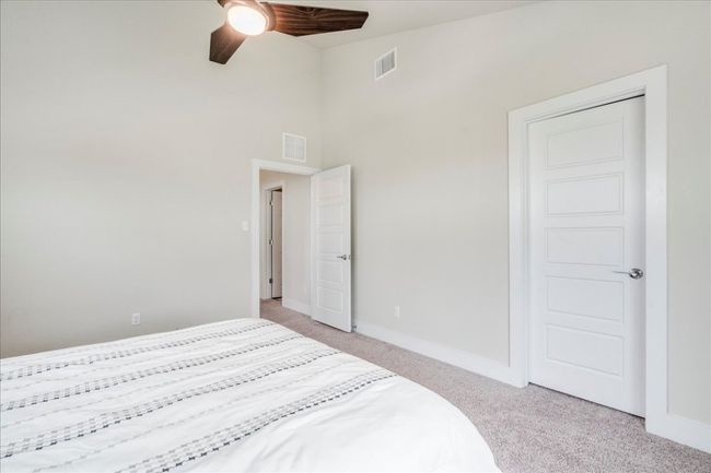 11108 American Mustang Loop, House other with 3 bedrooms, 3 bathrooms and 4 parking in Manor TX | Image 22