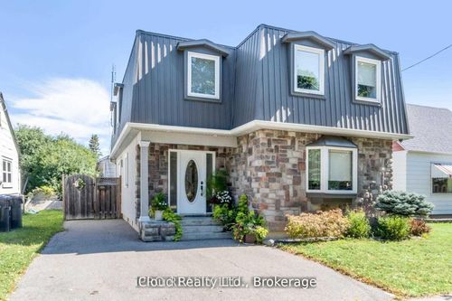 18 Sunset Blvd, Brampton, ON, L6X1W8 | Card Image