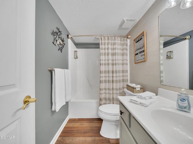 109 - 2743 Colonial Dr, Condo with 1 bedrooms, 1 bathrooms and null parking in Pigeon Forge TN | Image 11