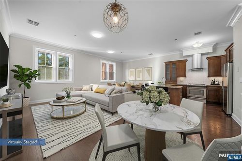 1600 Kaufer Ln, Fort Lee, NJ, 07024-6954 | Card Image