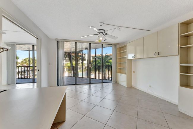 202 - 800 Jeffery 202 Street, Condo with 3 bedrooms, 2 bathrooms and null parking in Boca Raton FL | Image 6