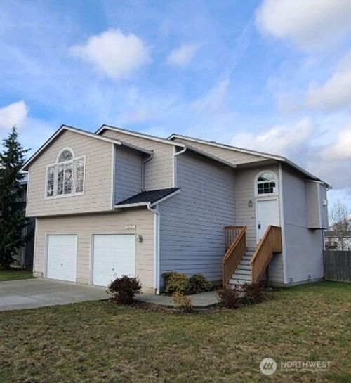 5627 105th Pl Ne, Marysville, WA, 98270-6638 | Card Image