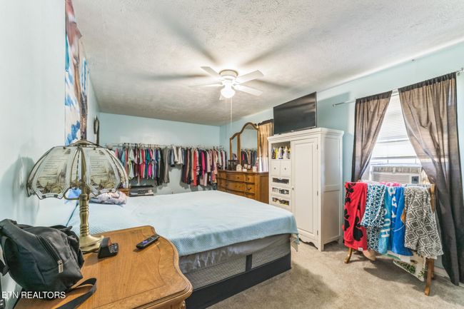 1810 Creason Dr, House other with 3 bedrooms, 2 bathrooms and null parking in Maryville TN | Image 25