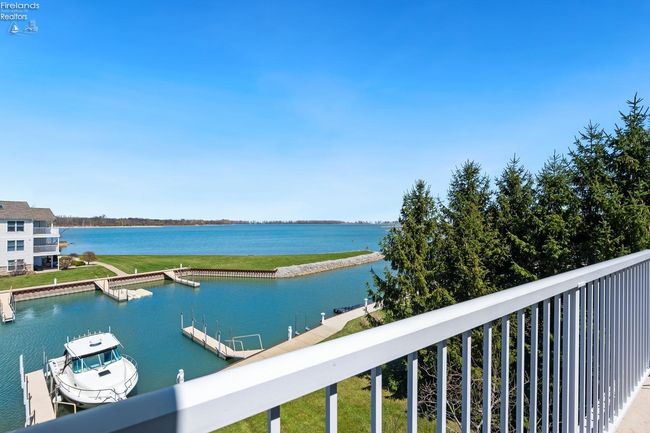 L3F - 6011 E Harbor Rd, Condo with 3 bedrooms, 2 bathrooms and 1 parking in Marblehead OH | Image 47