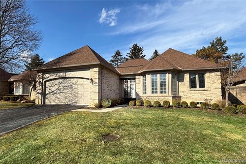 37-22080 Orchard Way, Beverly Hills, MI, 48025-3549 | Card Image