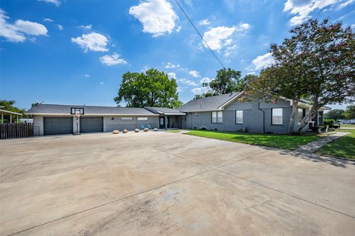 2908 Carson St, Haltom City, TX, 76117-4226 | Card Image