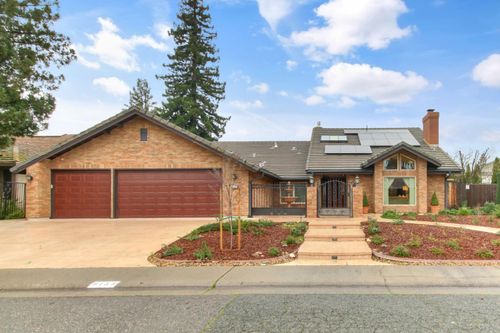 9153 Shady Hollow Way, Fair Oaks, CA, 95628-6560 | Card Image