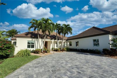 1300 Olde Doubloon Drive, House other with 4 bedrooms, 4 bathrooms and null parking in Vero Beach FL | Image 2