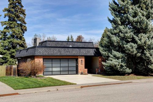 436 Wilverside Way Se, Home with 5 bedrooms, 2 bathrooms and 4 parking in Calgary AB | Card Image