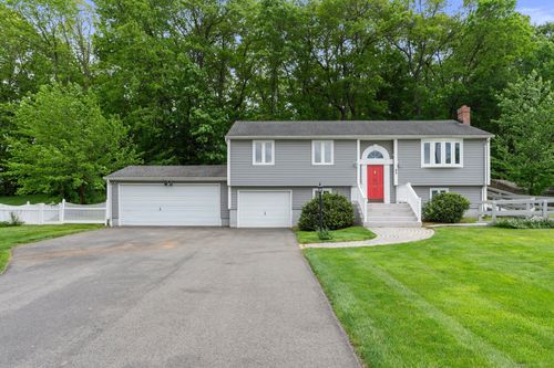 43 Worthington Rd, Glastonbury, CT, 06033-1372 | Card Image