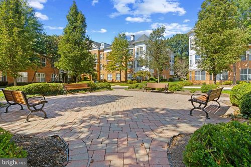 unit-201-8610 Liberty Trl, MANASSAS, VA, 20110-2117 | Card Image