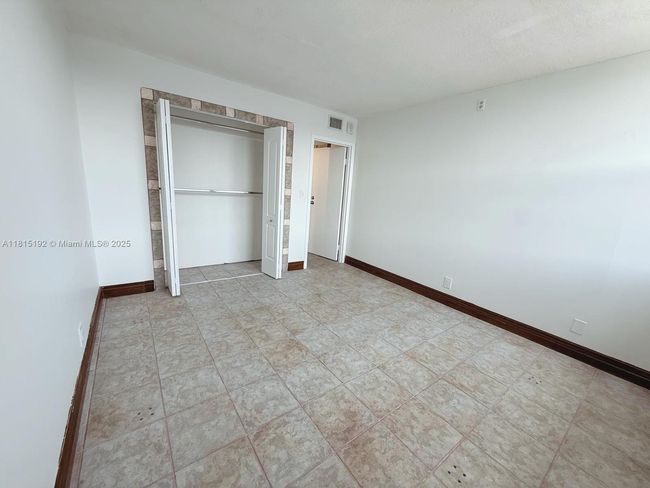 APT-6B - 16570 Ne 26 Th Ave, Condo with 2 bedrooms, 2 bathrooms and null parking in North Miami Beach FL | Image 11