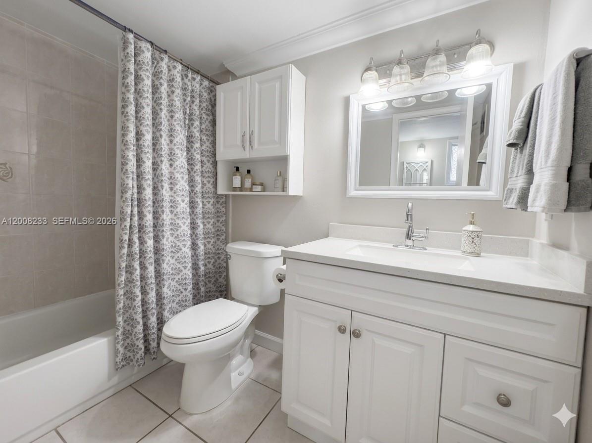Residential in Pinecrest 5