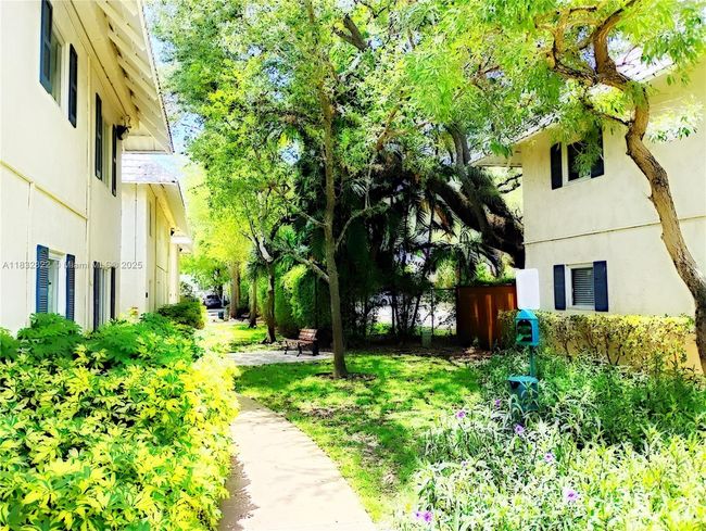 APT-22 - 8605 Sw 68 Th Ct, Condo with 1 bedrooms, 1 bathrooms and null parking in Pinecrest FL | Image 6