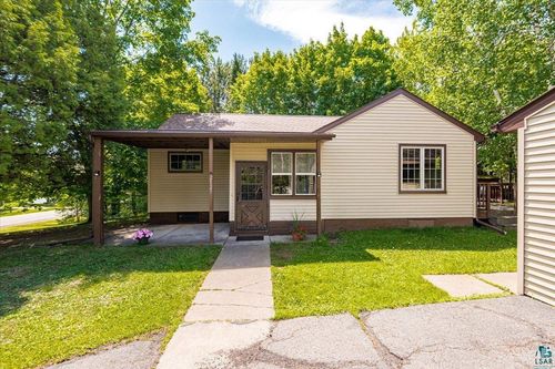 2125 Swan Lake Rd, Duluth, MN, 55811-4413 | Card Image