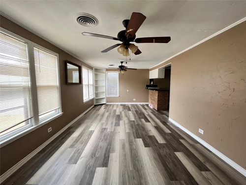 103 E Stone Street, Brenham, TX, 77833 | Card Image