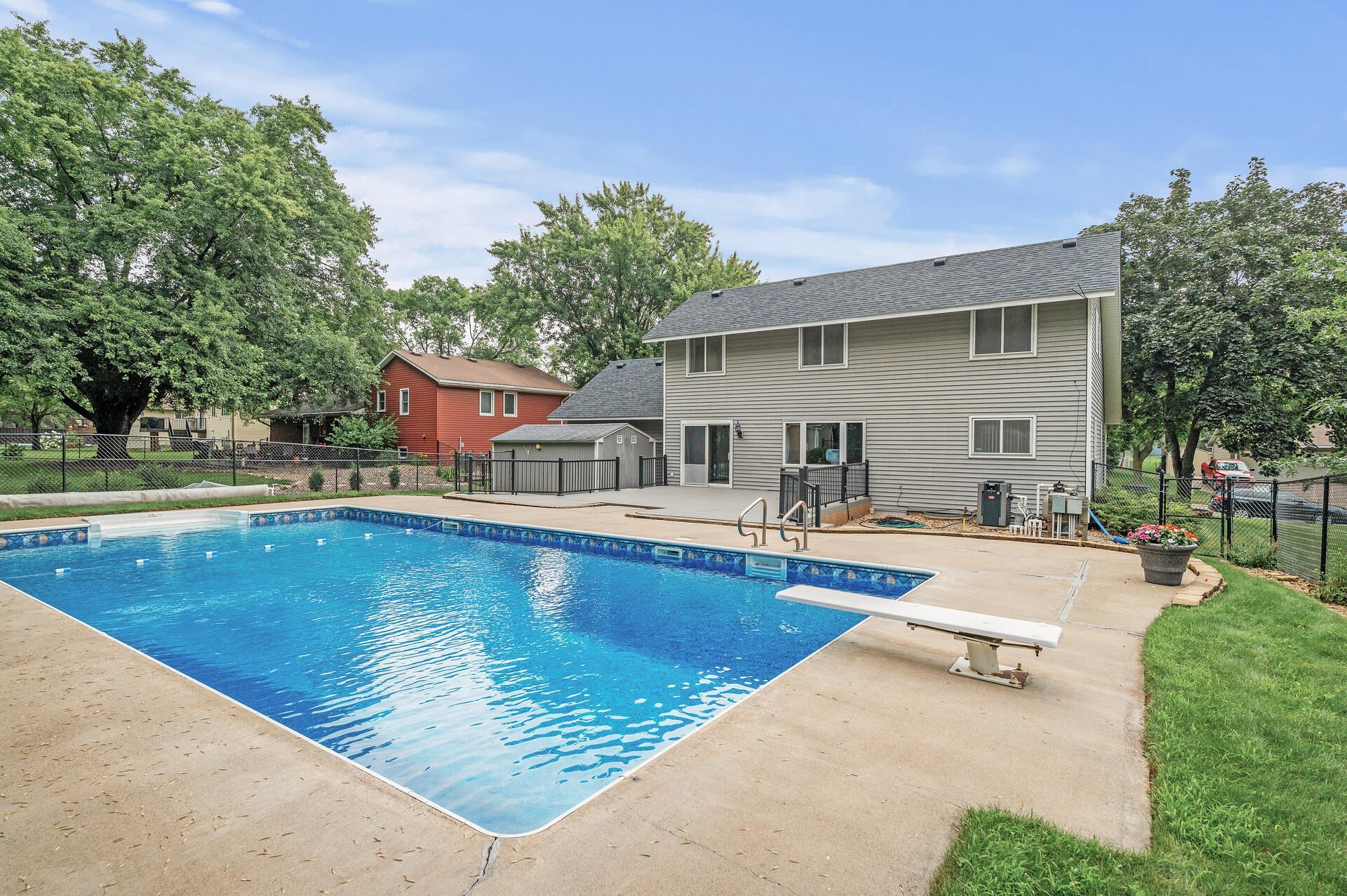 Inman Ave, Cottage Grove, MN 55016